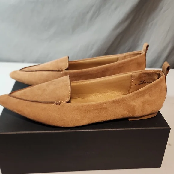 Lulu's NWOT Tan Leather Flats Slip-On Loafers - Picture 7 of 8